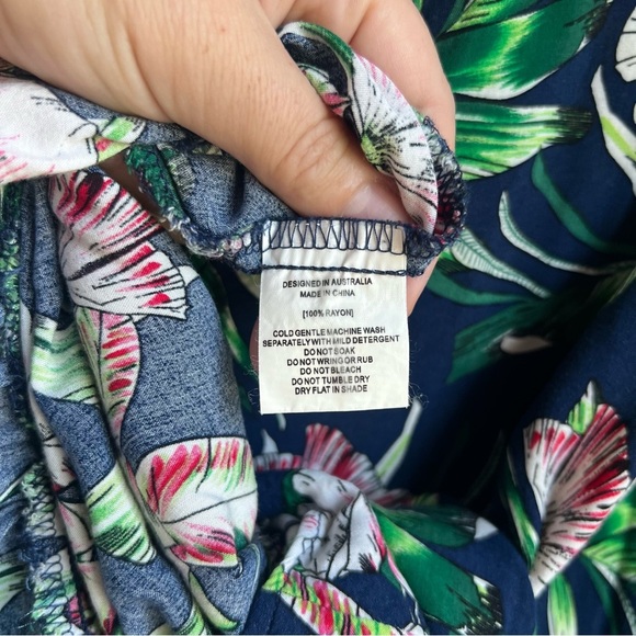 Label of Love Floral Green and Pink Women's Top - Medium - Picture 11 of 15